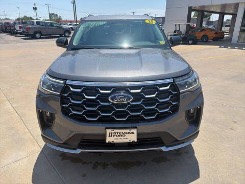 2025 Ford Explorer Platinum