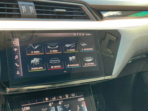 2019 Audi e-tron quattro Prestige