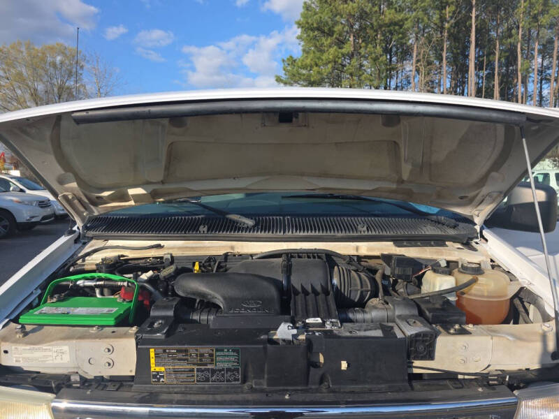 2006 Ford E-Series E-350 SD XLT
