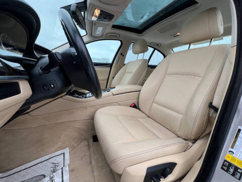 2015 BMW 5 Series 528i xDrive