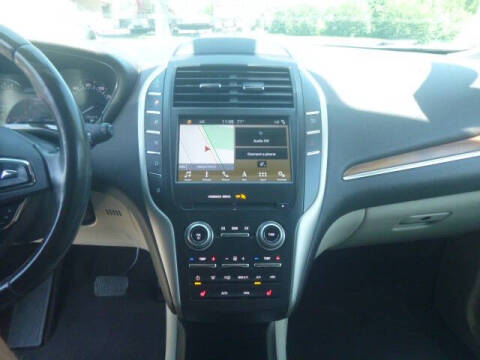 2017 Lincoln MKC Select