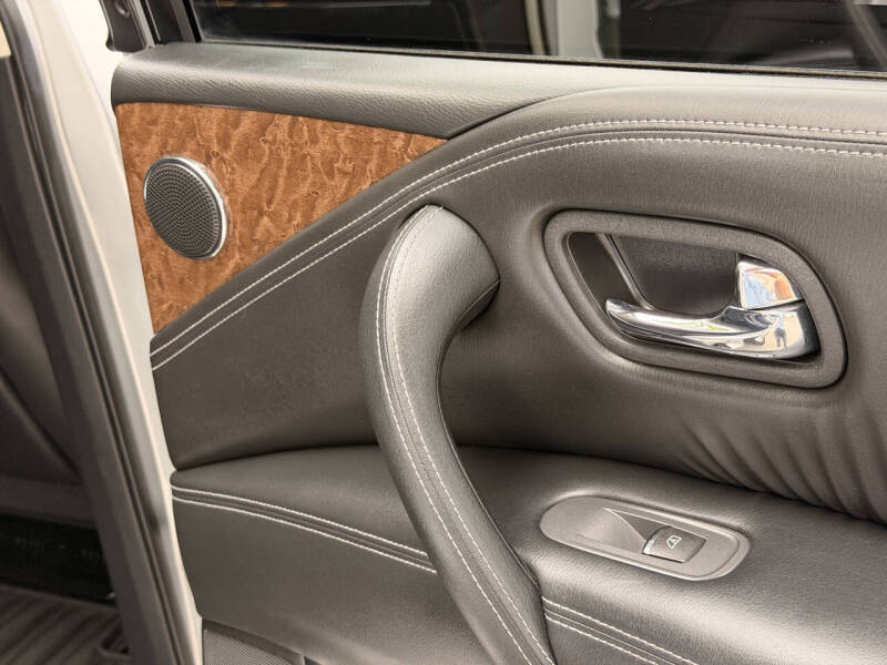 2017 Infiniti QX80