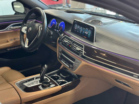 2017 BMW 7 Series 750i xDrive