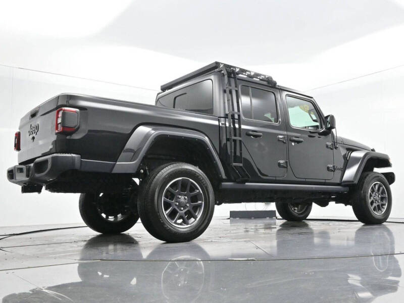 2021 Jeep Gladiator Willys