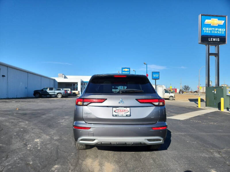 2024 Mitsubishi Outlander