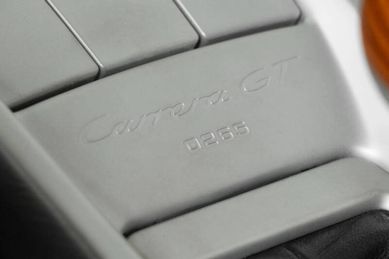 2004 Porsche Carrera GT