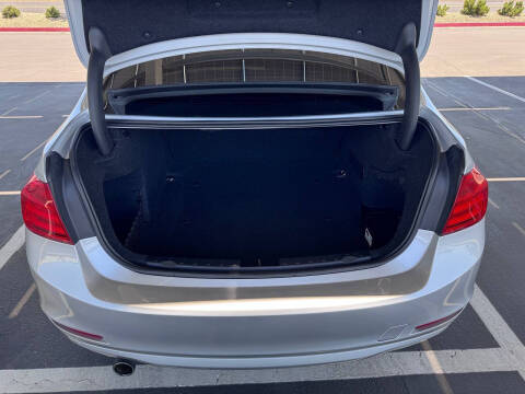 2014 BMW 3 Series 320i