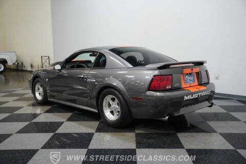 2004 Ford Mustang GT Deluxe