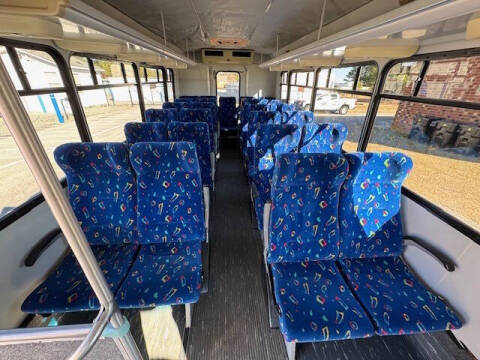 2003 Ford E-Series E-450 SD