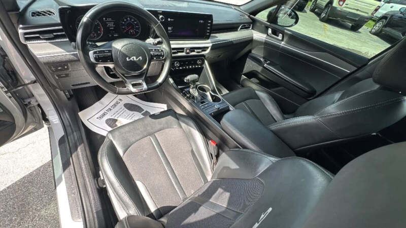 2022 Kia K5