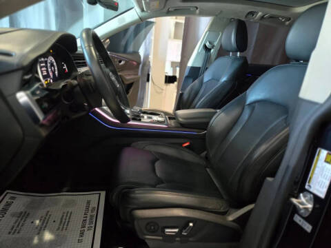 2020 Audi Q8 quattro Prestige 55 TFSI