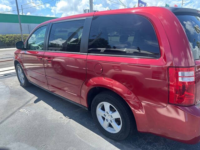 2009 Dodge Grand Caravan SE