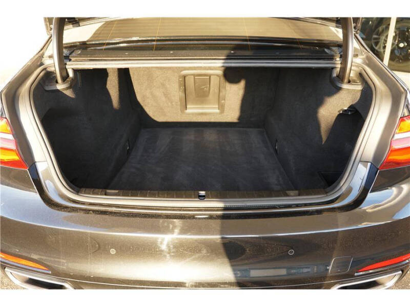 2018 BMW 7 Series 750i xDrive