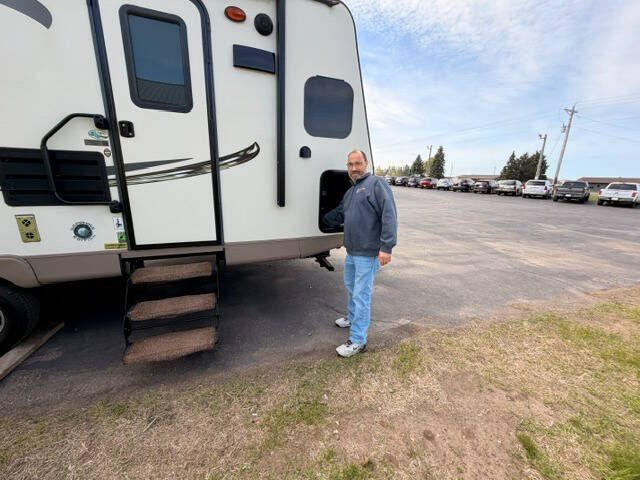 2017 Forest River Flagstaff MicroLite 25FKS