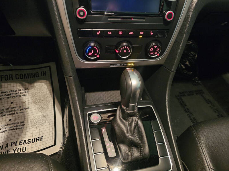 2015 Volkswagen Passat 1.8T S