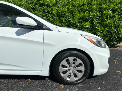 2015 Hyundai Accent GS