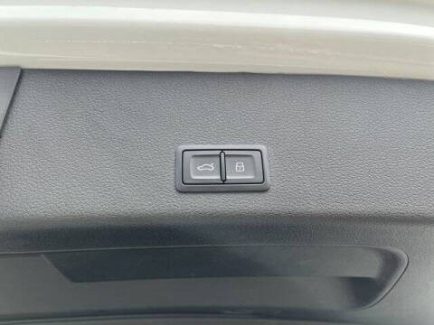 2024 Audi Q8 e-tron quattro Prestige