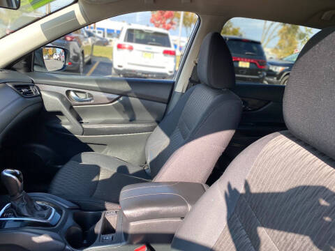 2018 Nissan Rogue SV