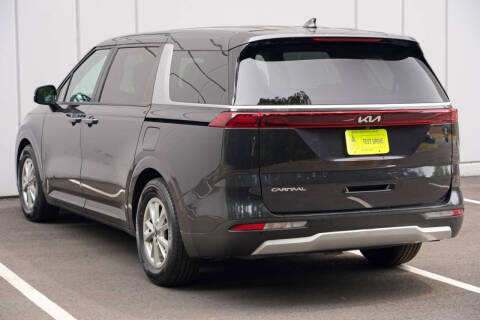 2023 Kia Carnival