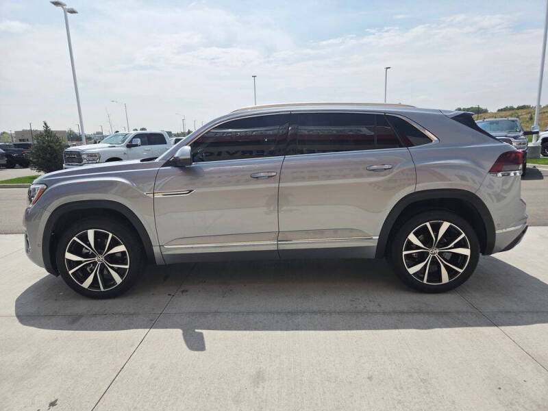 2024 Volkswagen Atlas Cross Sport SEL Premium R-Line 4Motion