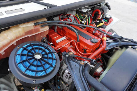 2018 Freightliner M2 106