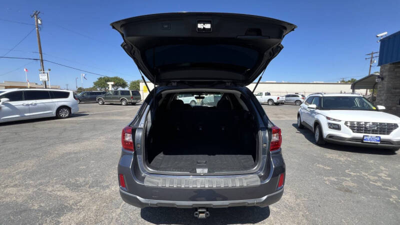 2017 Subaru Outback 2.5i Premium