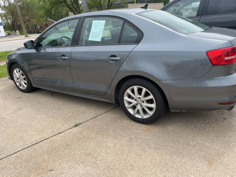 2015 Volkswagen Jetta for sale at EL AMIGO AUTO SALES in Des Moines IA