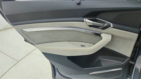 2024 Audi Q8 e-tron quattro Prestige