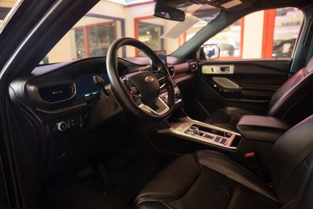 2022 Ford Explorer Platinum