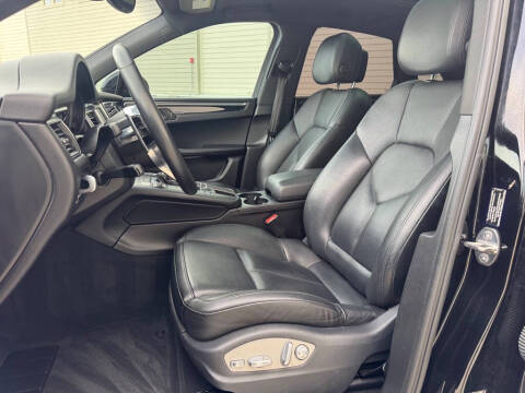 2016 Porsche Macan S