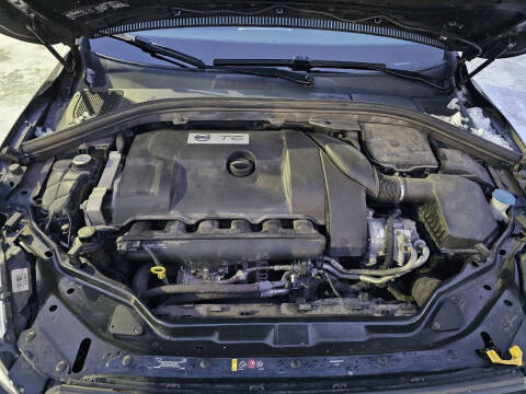 2015 Volvo XC60 T6 R-Design Premier Plus