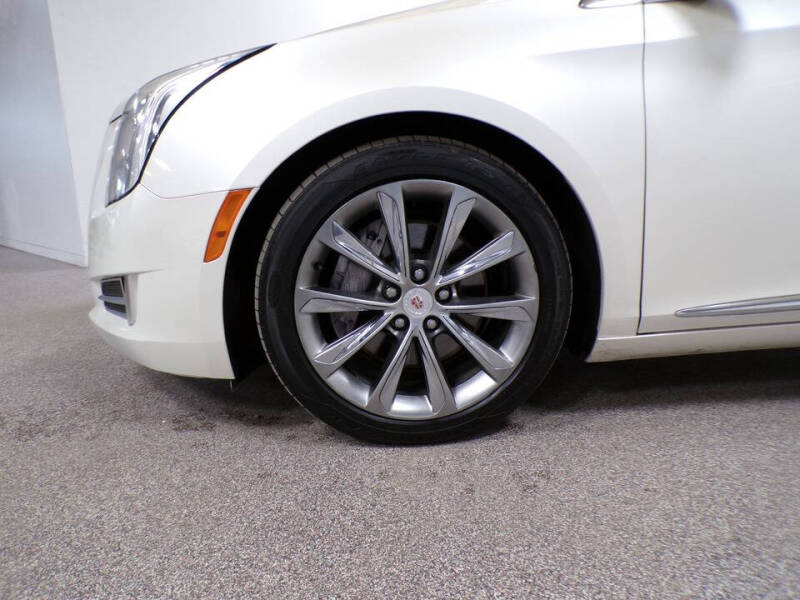 2013 Cadillac XTS Luxury Collection