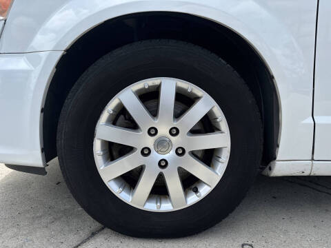 2014 Chrysler Town and Country Touring