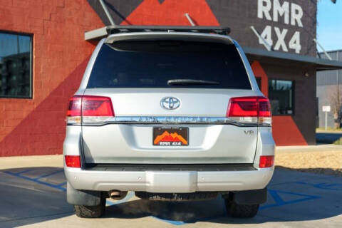 2016 Toyota Land Cruiser