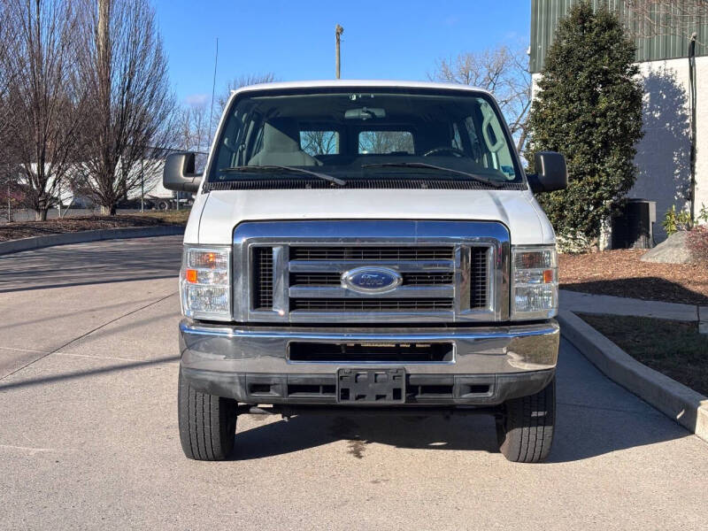 2012 Ford E-Series E-350 SD XLT