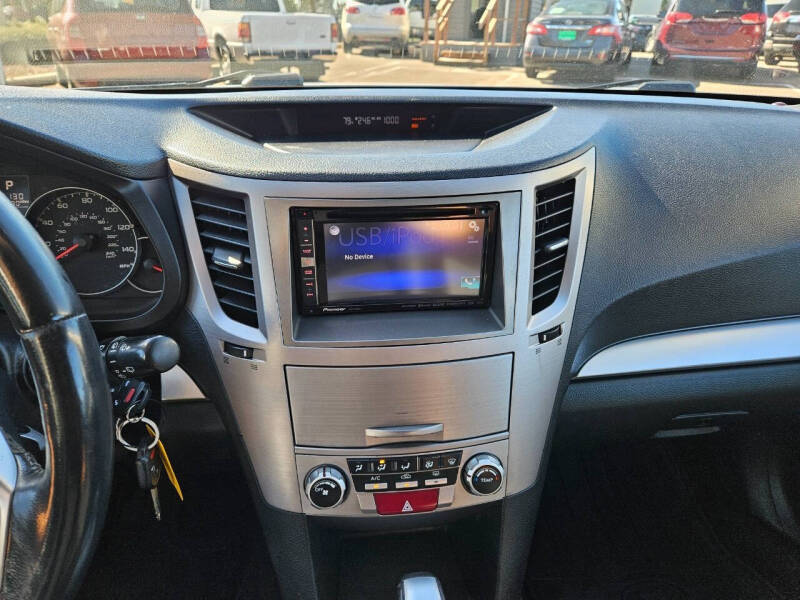 2013 Subaru Outback 2.5i Premium