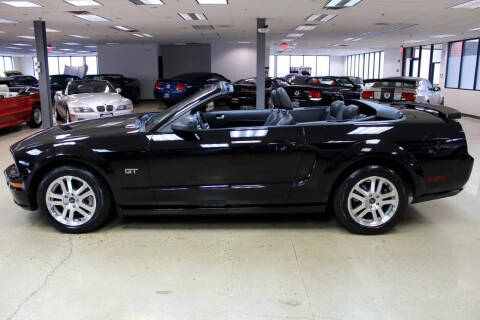2005 Ford Mustang GT Deluxe