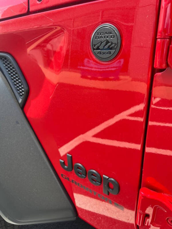 2026 Jeep Gladiator Sport S