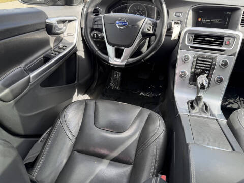 2017 Volvo S60 T5 Dynamic