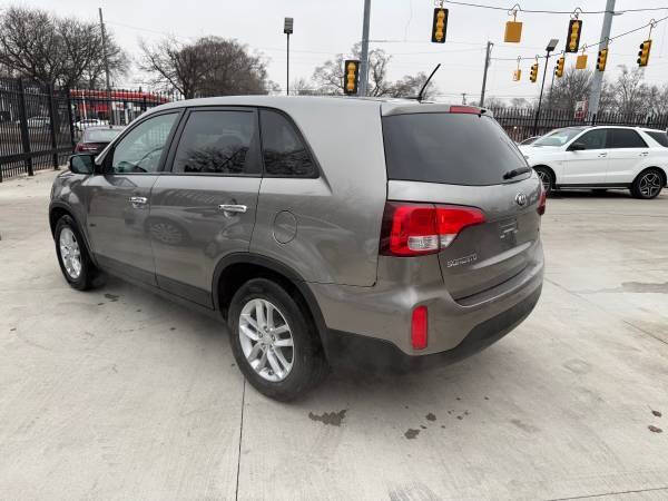 2015 Kia Sorento LX
