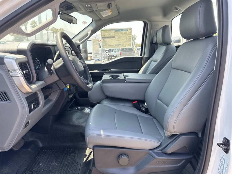 2025 Ford F-350 Super Duty XL