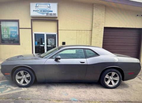 2017 Dodge Challenger SXT Plus