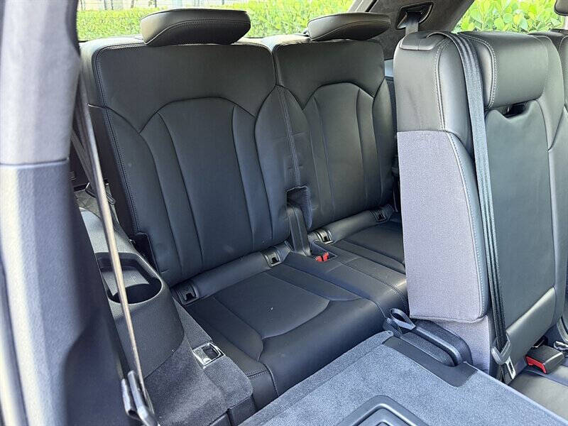 2017 Audi Q7 21