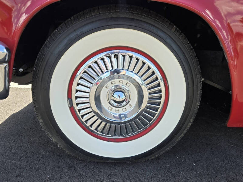 1957 Ford Thunderbird
