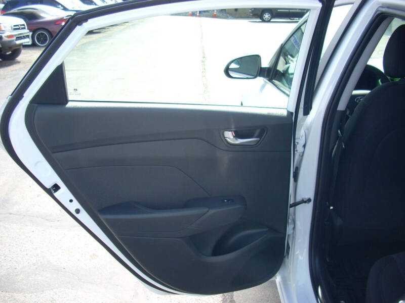 2022 Hyundai Accent SE