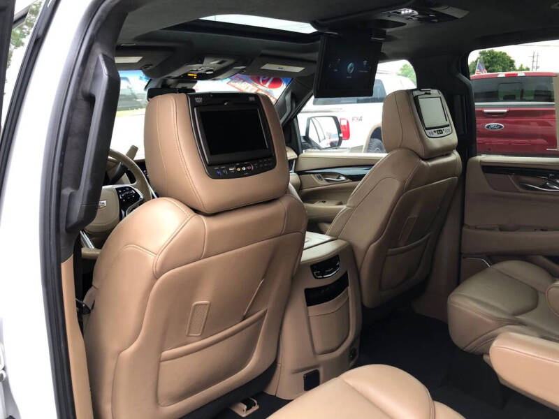 2019 Cadillac Escalade ESV Platinum