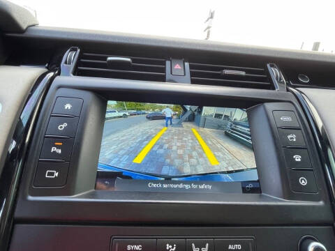 2017 Land Rover Discovery SE