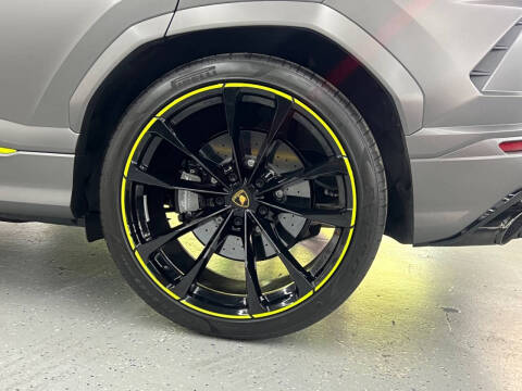 2022 Lamborghini Urus