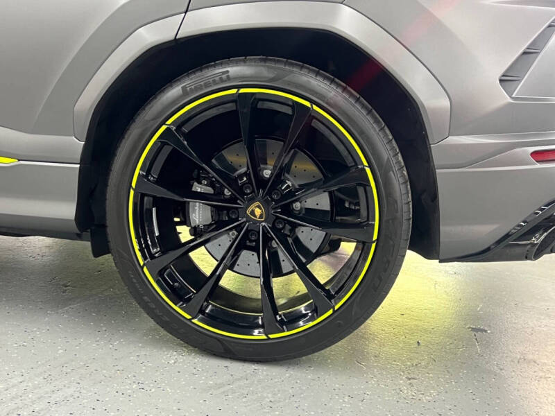 2022 Lamborghini Urus