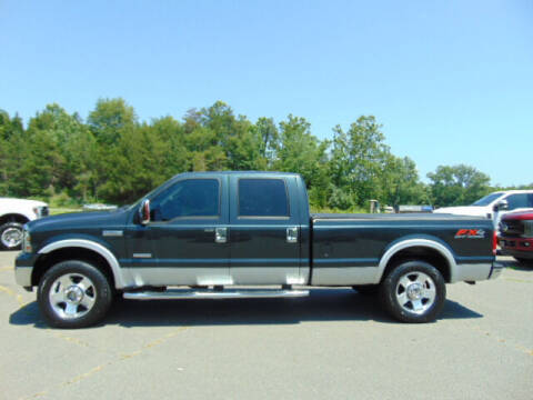 2006 Ford F-250 Super Duty for sale at E & M AUTO SALES in Locust Grove VA